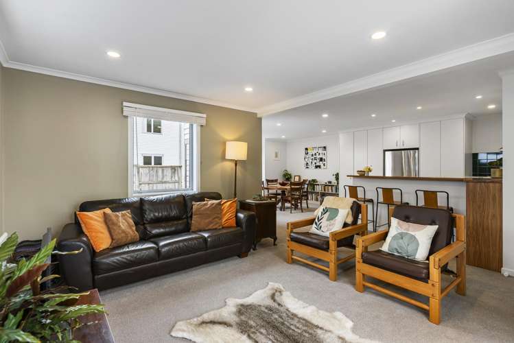 17/36 Dee Street Island Bay_2