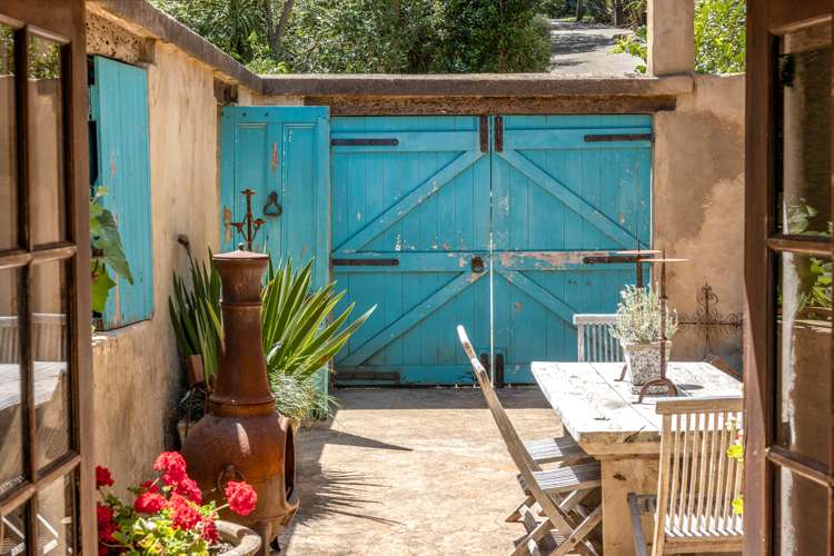 21 Te Makiri Road Onetangi_13