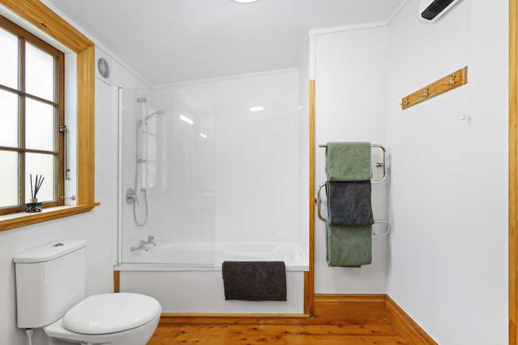 463A High Street South Carterton_10