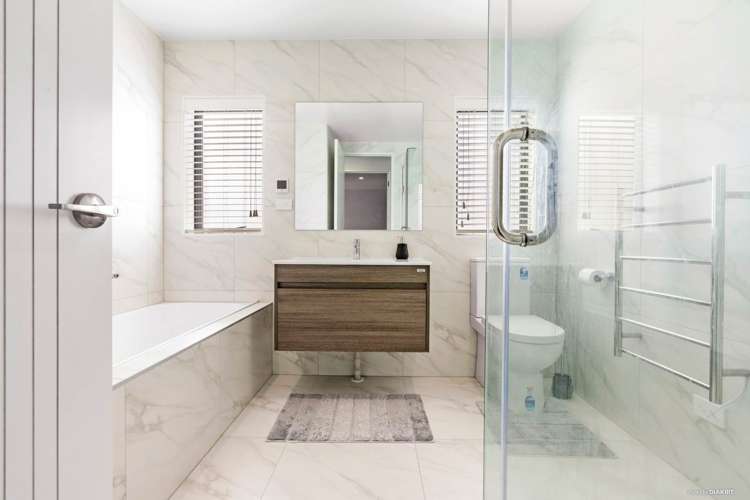 14 John Burn Road Takanini_5