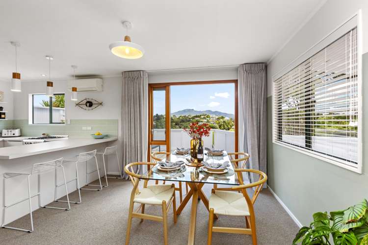 1 Lily Street Raglan_17