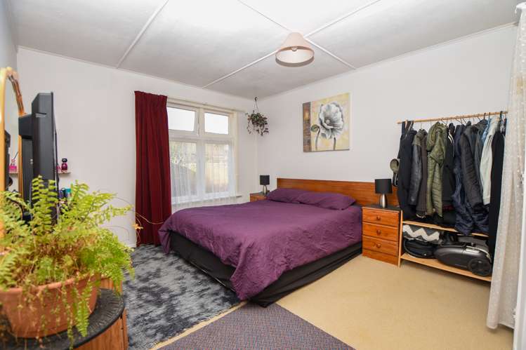 242a High Street South Carterton_14