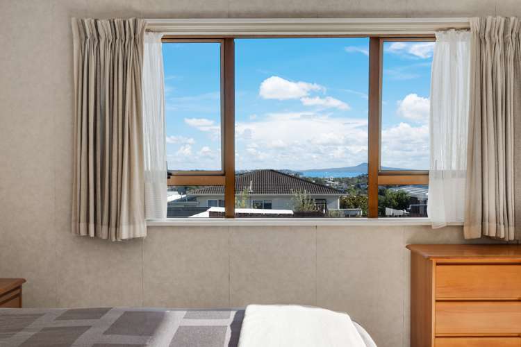 41 Bradbury Road Botany Downs_14