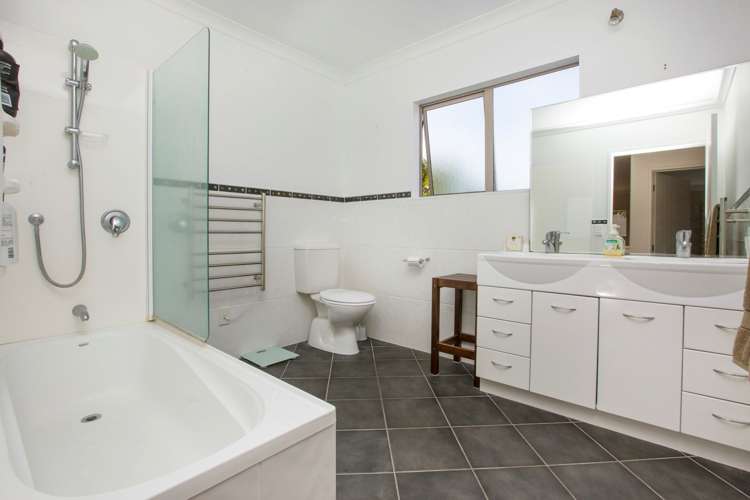 55 Athol Place Algies Bay_10