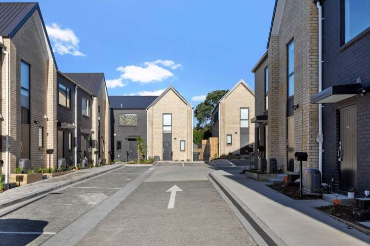 51/125b Metcalfe Road Ranui_10