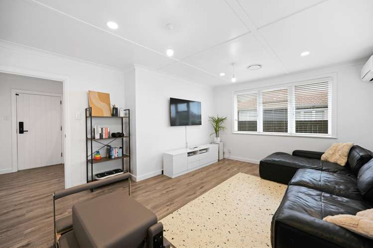 7 Robertson Place Rukuhia_6