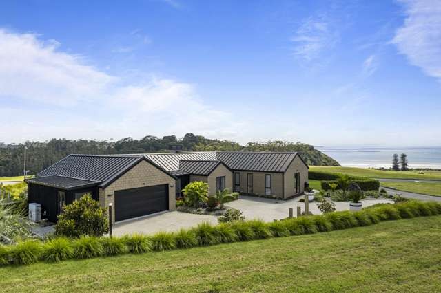 Refined Coastal Luxury in Prestigious Weiti Bay