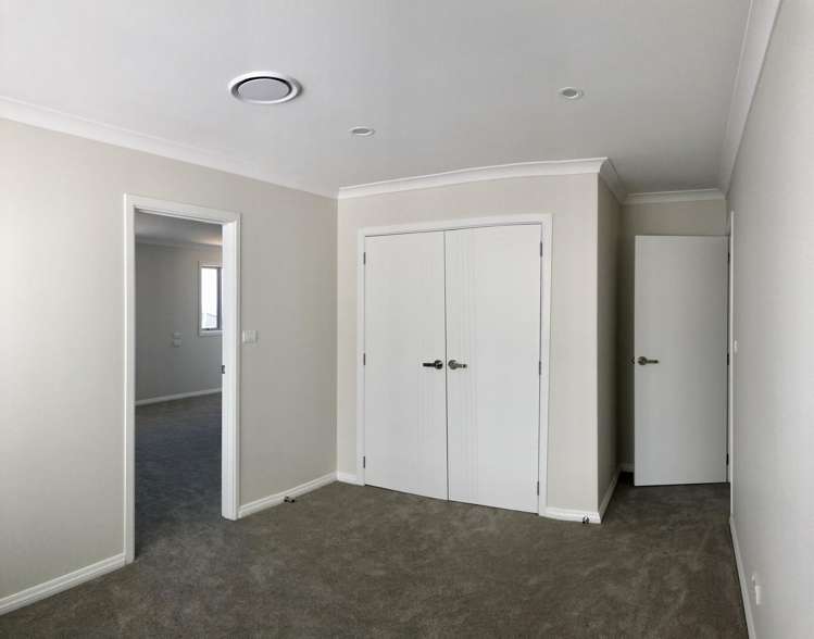 11 Aklander Rise Flat Bush_15