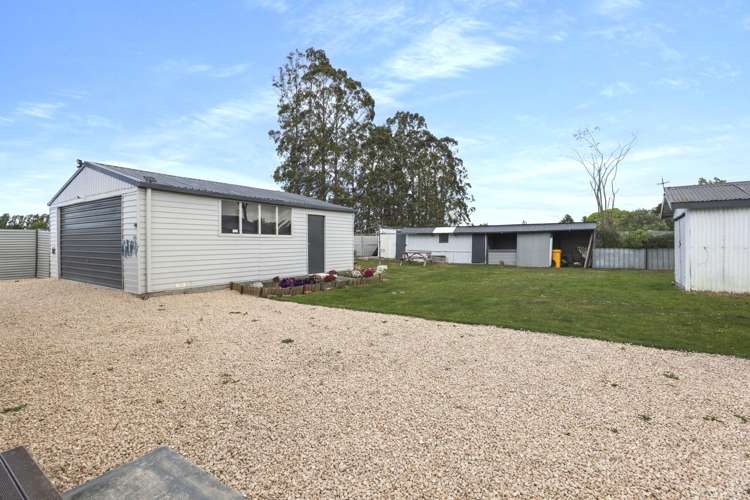 227 Racecourse Road Allenton_22