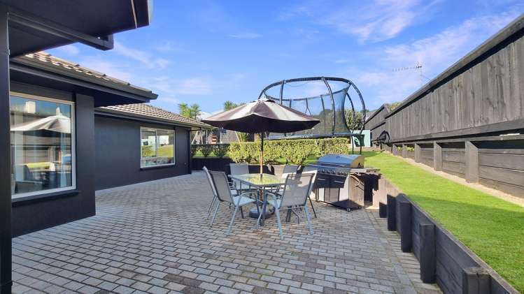 123 Basley Road Owhata_16