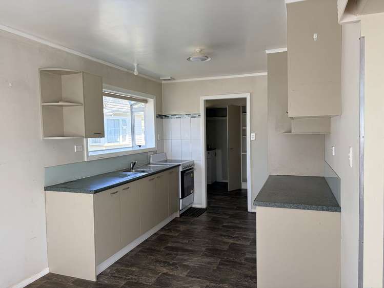 19 Hay Street Wainuiomata_5
