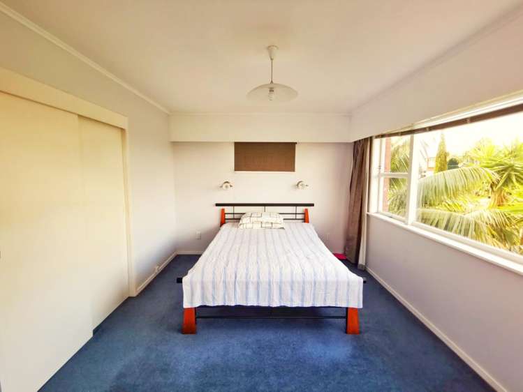 15 Taitua Drive Te Atatu South_8