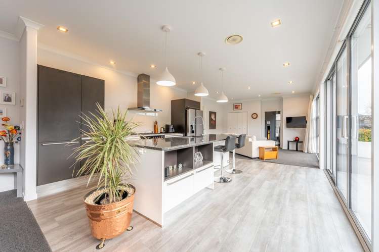 2 Meadowstone Street Gleniti_12