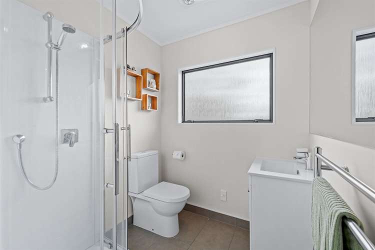 63b Albatross Road Red Beach_13