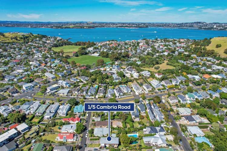 1/5 Cambria Road Devonport_12