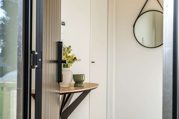 4 Woolley Avenue New Lynn_8