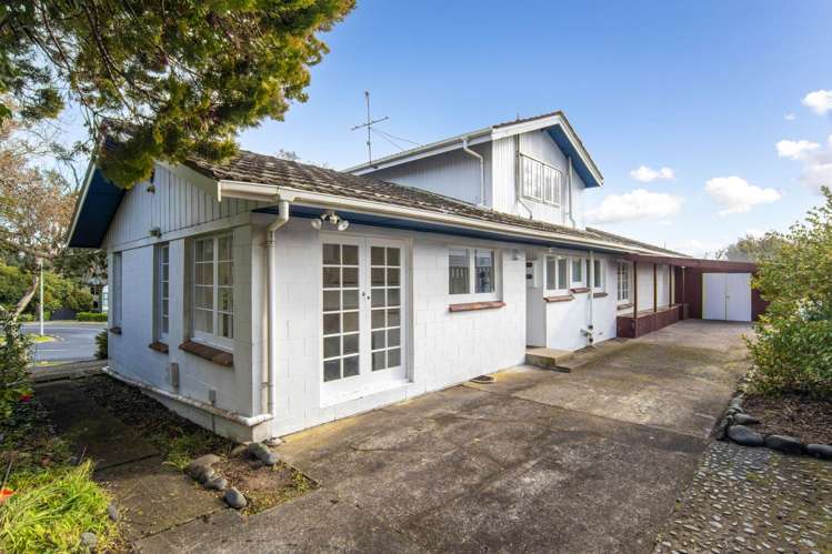 36 Commodore Drive Lynfield_19