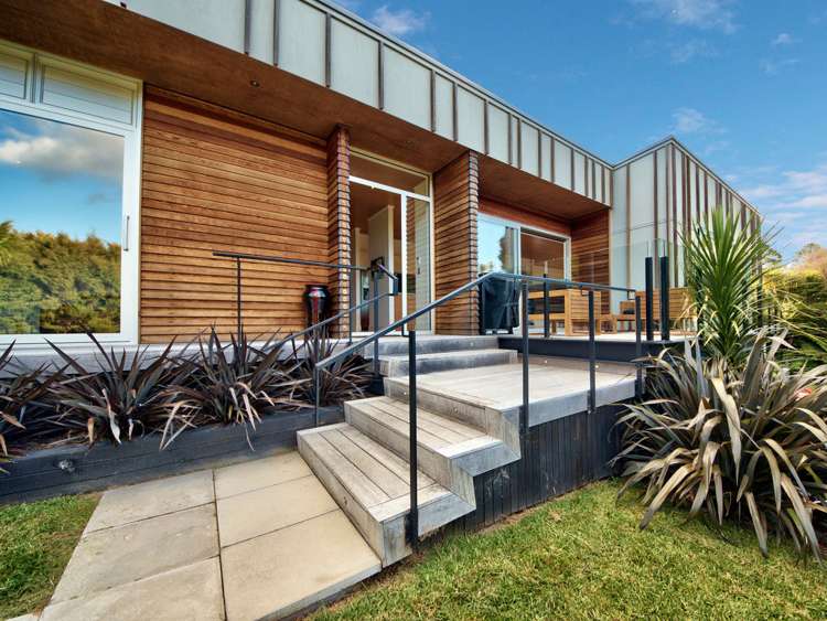 27 Cochran Road Oratia_3