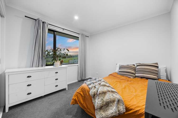 1347 State Highway 16 Waimauku_16