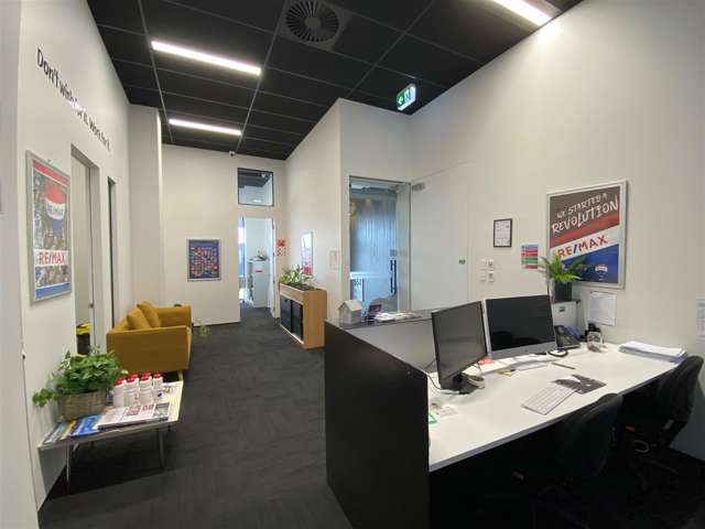 Part Ground Floor, 554 Victoria Street Whitiora_2