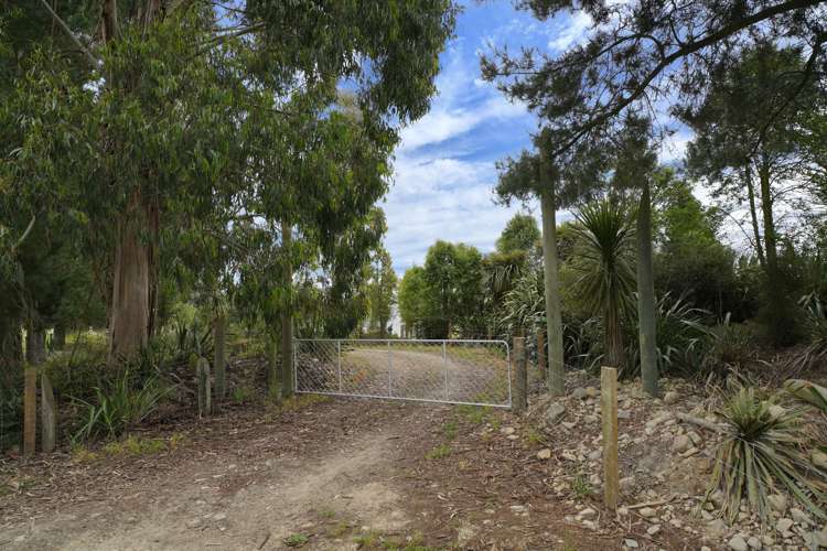 59 Robertsons Road Balcairn_18