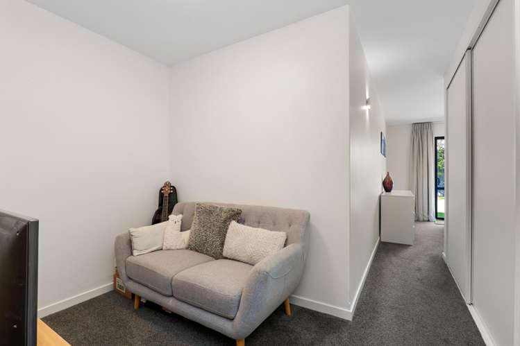 288 Southfield Drive Lincoln_19