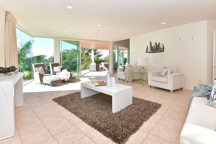 20 Pacific Parade Army Bay_7