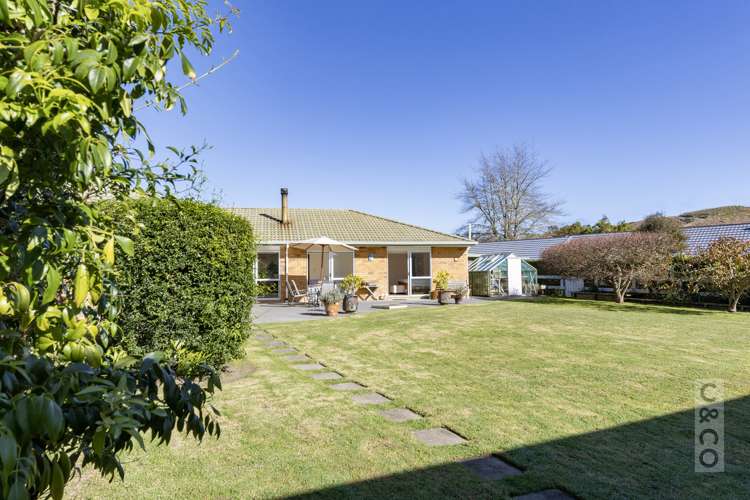 2 Applemoors Way Riverhead_20