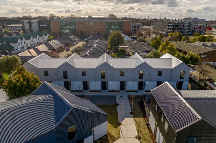 1/43 Dickens Street Addington_13