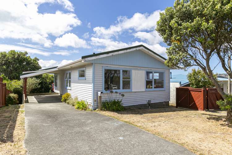 26 Waiwera Crescent Maupuia_1
