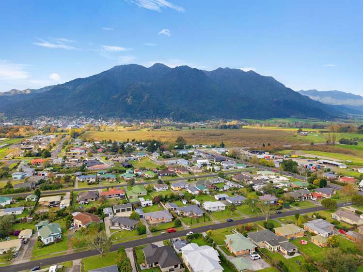 9 Churchill Ave Te Aroha_22