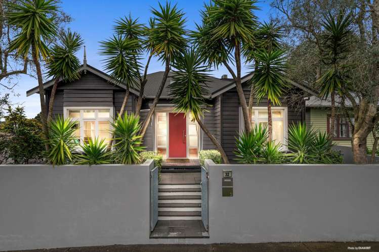 32 Valley Road_0
