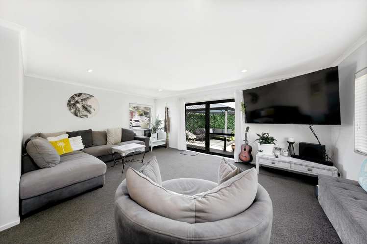 63 Claverdon Drive Massey_4