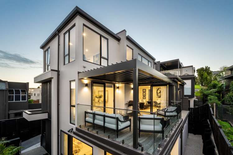 18a Marama Street Castor Bay_27