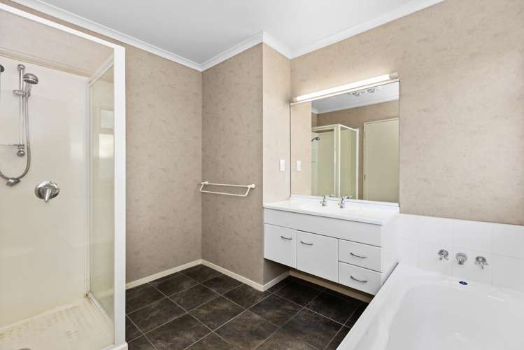 5a Park Lane Greenmeadows_9