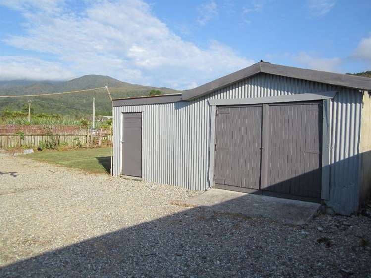 54 Mcgill Street Waimangaroa_13