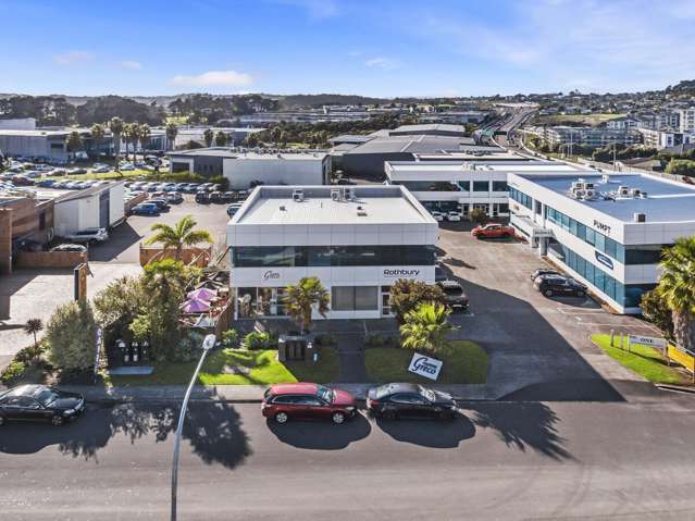 Unit 3, 1 William Pickering Drive Rosedale_1