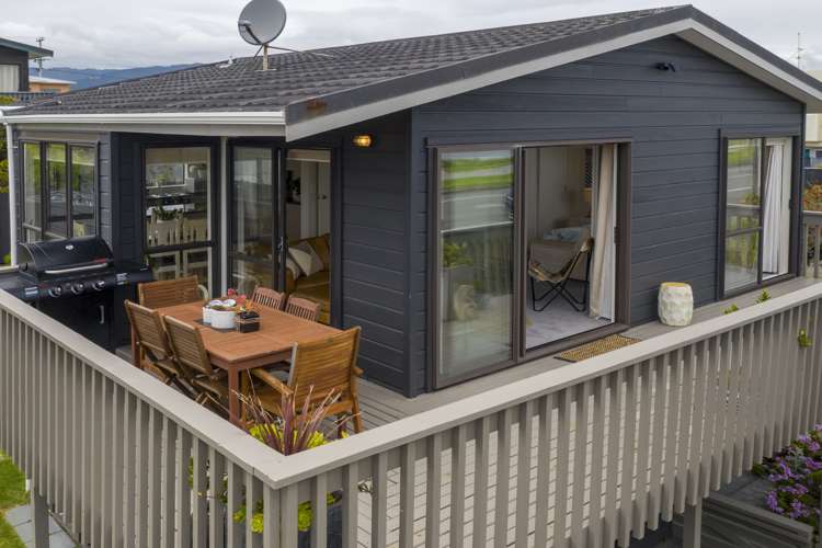 70a Marine Parade Mellons Bay_22