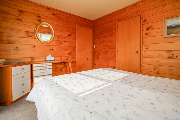 19 Wharewaka Road Wharewaka_16