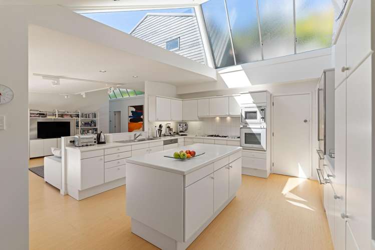 85 Nicholson Road Khandallah_10