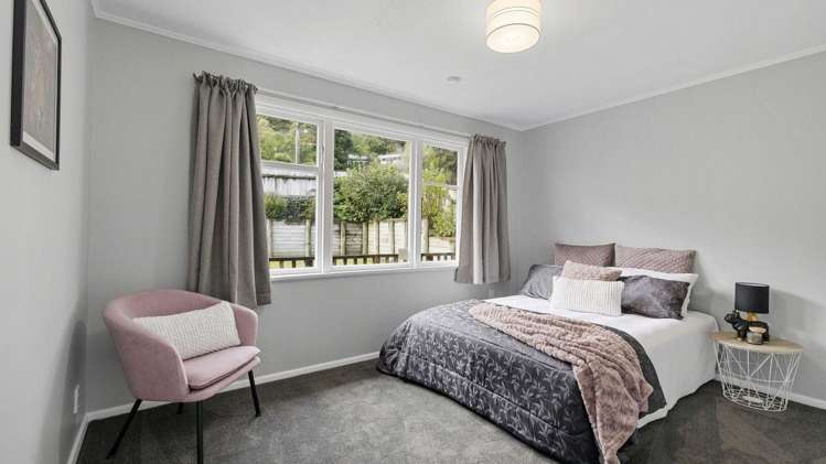 26 Lowry Crescent Stokes Valley_9