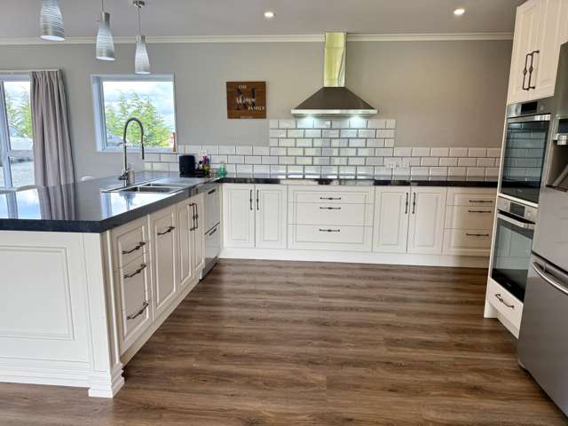1255 North Makarewa-Grove Bush Road Grove Bush_4
