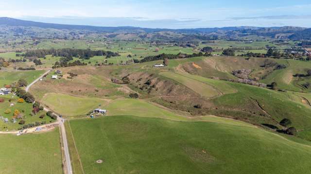 35 Grove Access Road Karamu_1