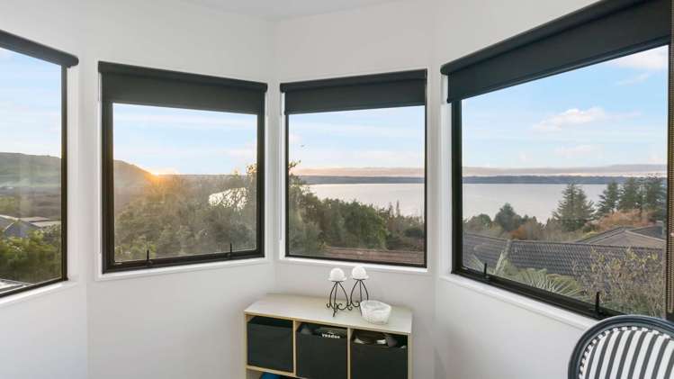 4 Tupara Crescent Kawaha Point_11