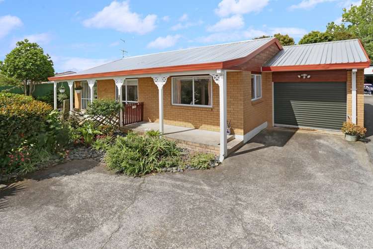 2/14 Orchid Place Te Atatu South_0