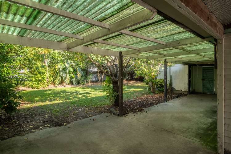 42 Lytton Road Riverdale_12