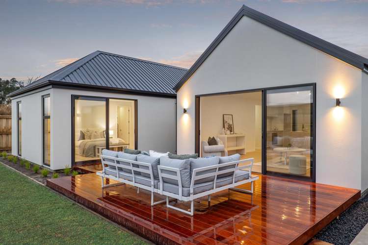 16 Greenslade Drive Lincoln_12