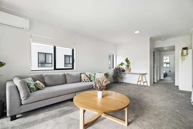 3/11 Carlos Drive Flat Bush_3