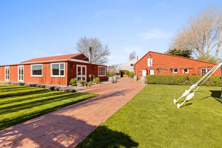 307 Larcombs Road Weedons_26