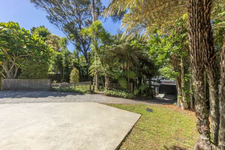 18 Waima Crescent Titirangi_19